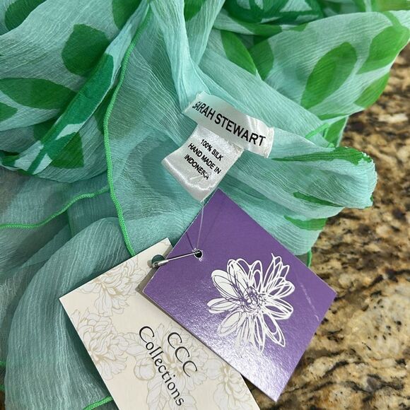 Sarah Stewart 100% Silk Leaf Print Hand Rolled Scarf In Green - Picture 2 of 5
